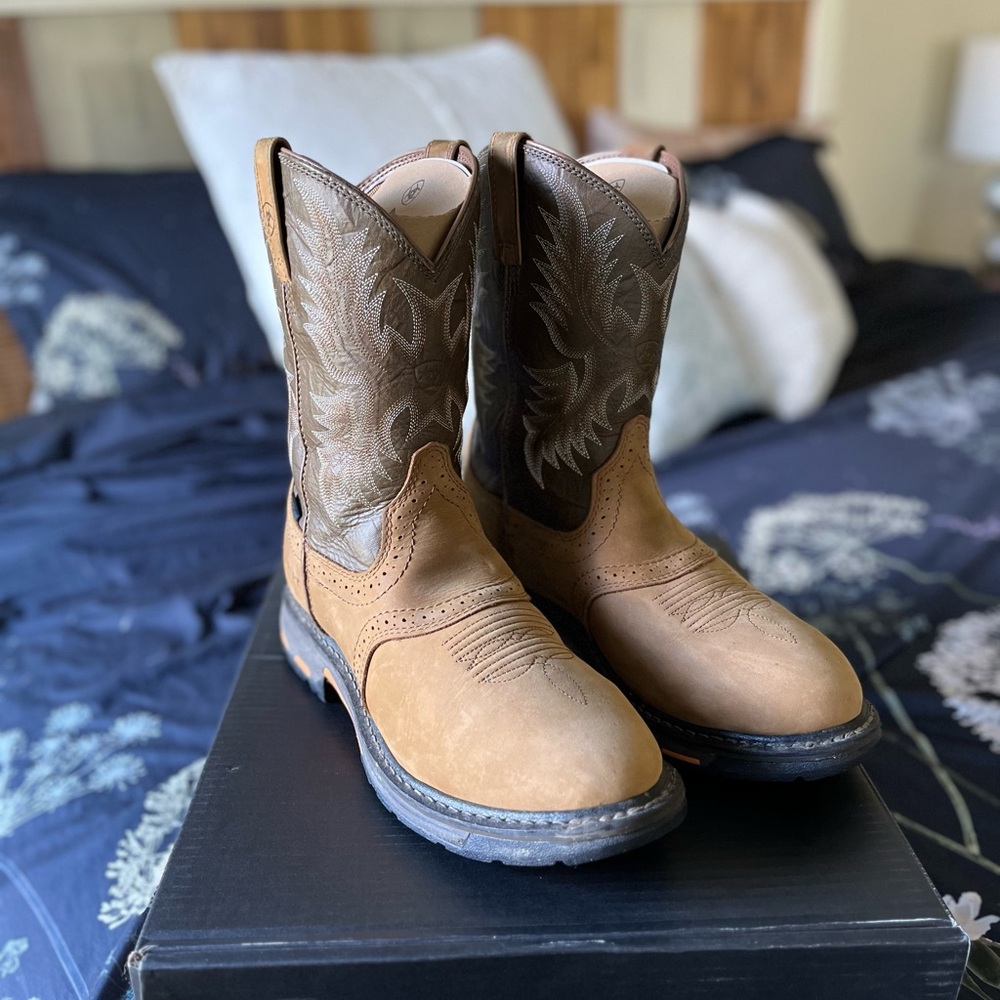 Ariat workhog Brown Leather Cowboy Boots